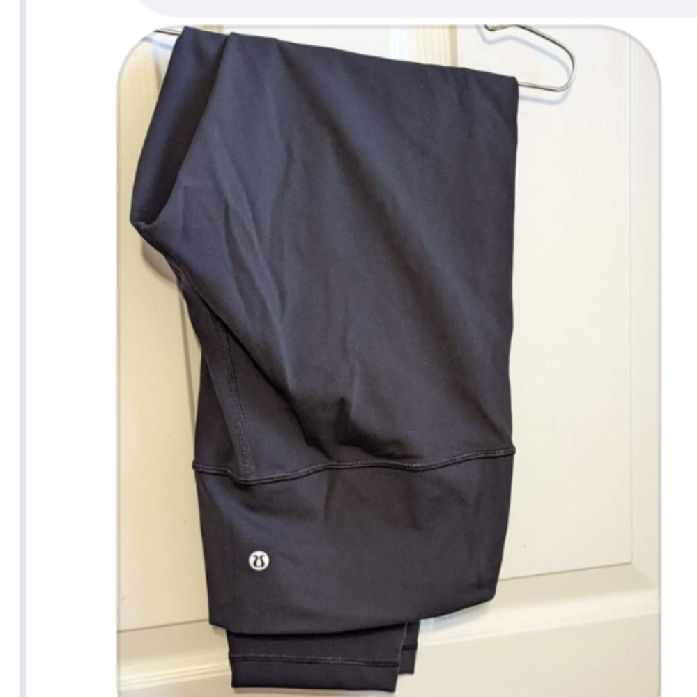 Lululemon Wunder Under black size 10 high rise